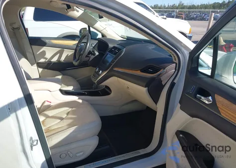 2015 Lincoln Mkc z USA, uszkodzony, nr VIN 5LMCJ1A9XFUJ47997